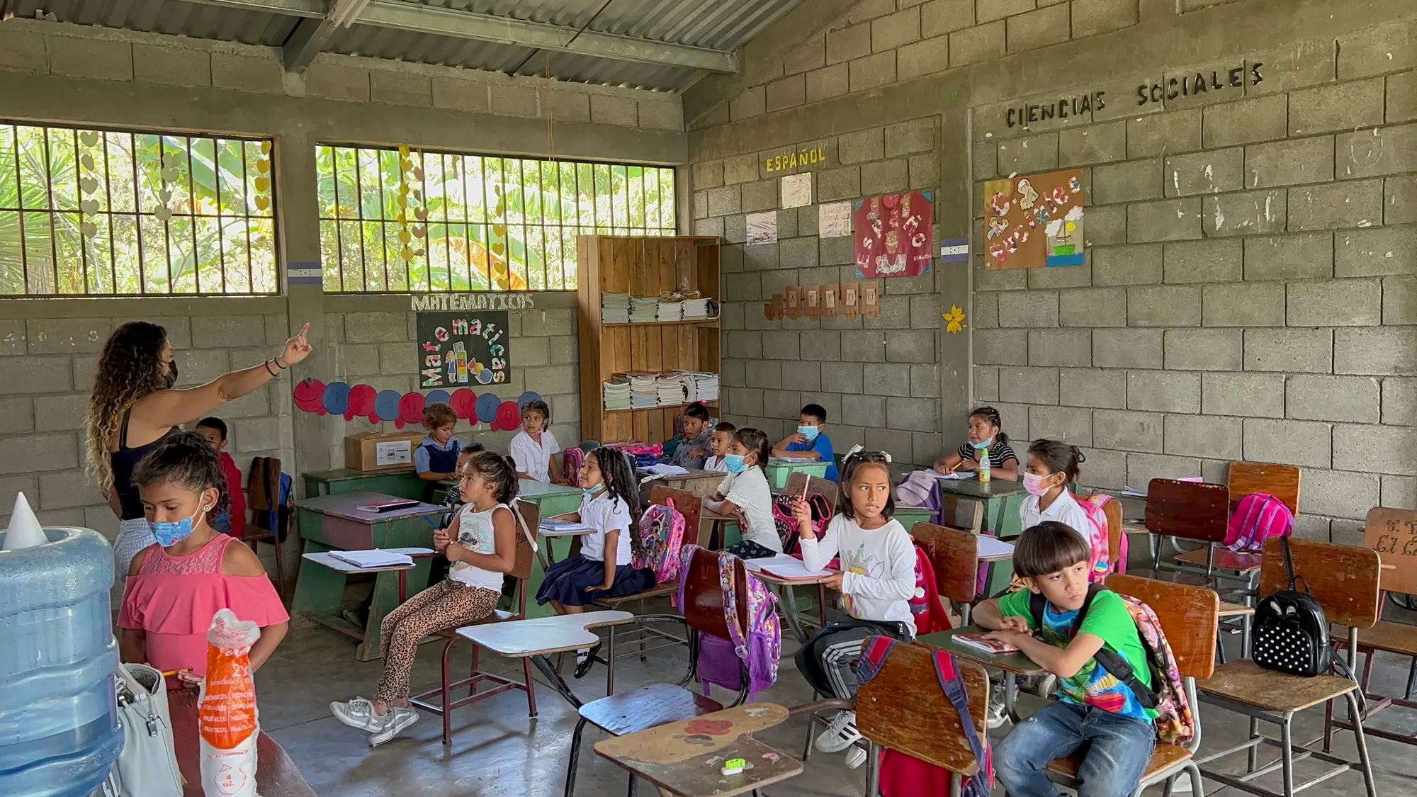 Children in a class session in Honduras
